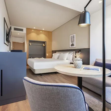 מלון Alameda Centro, Affiliated By Melia