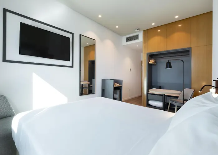 Alameda Centro Affiliated By Meliá Hotel Málaga