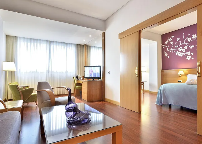 Alameda Centro Affiliated By Melia Малага