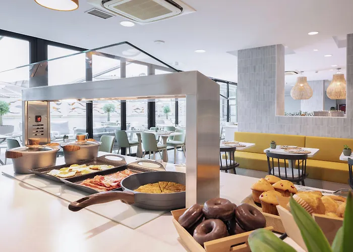 Alameda Centro Affiliated By Melia 4* Малага