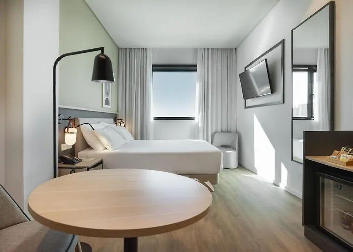 Alameda Centro Affiliated By Melia Малага