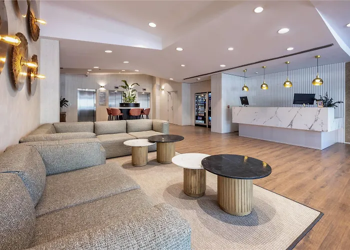 Отель Alameda Centro Affiliated By Melia 4*