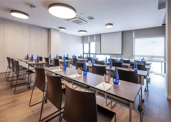 Alameda Centro Affiliated By Melia Малага